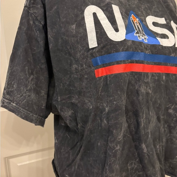 NASA grey acid wash logo cropped tee size XL - Picture 3 of 10